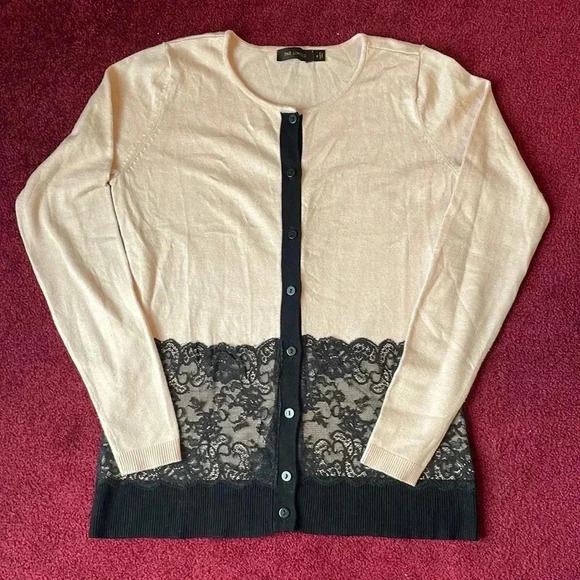 Limited Sweater - Picture 1 of 6